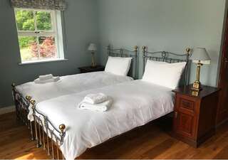 Отели типа «постель и завтрак» Andresna House Corrigeenroe Двухместный номер с 1 кроватью или 2 отдельными кроватями, вид на сад-2